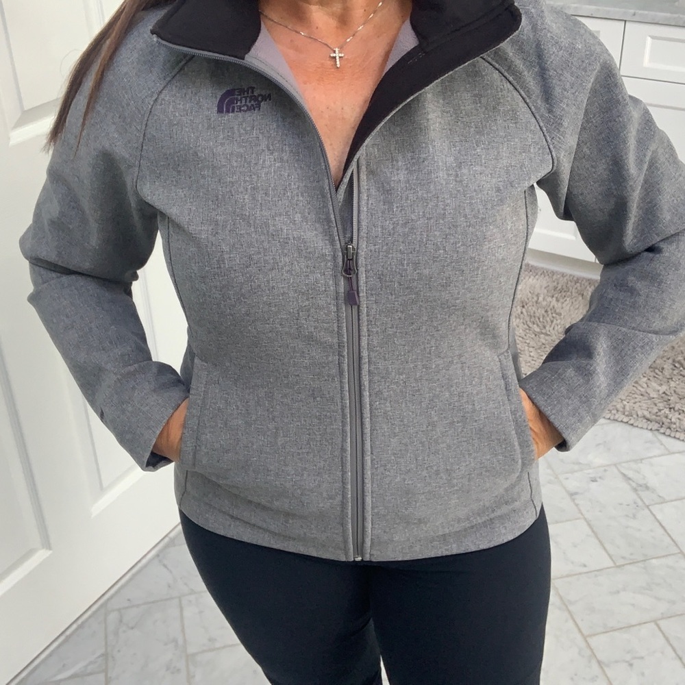 The North Face Waterproof/Fleece-Lined Jacket: SIZE M